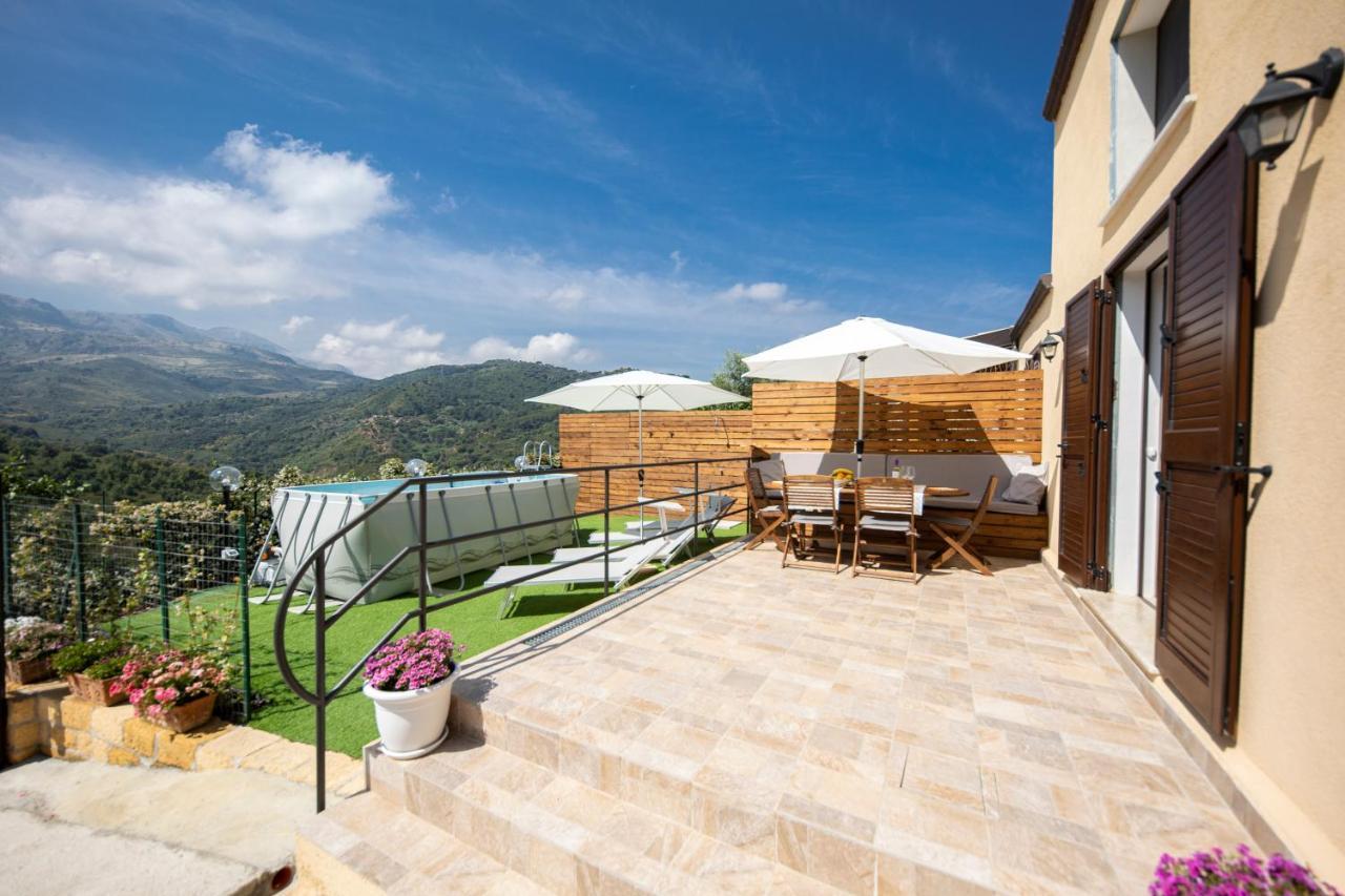 Casa Vacanze Villa Baronessa Чефалу Екстер'єр фото